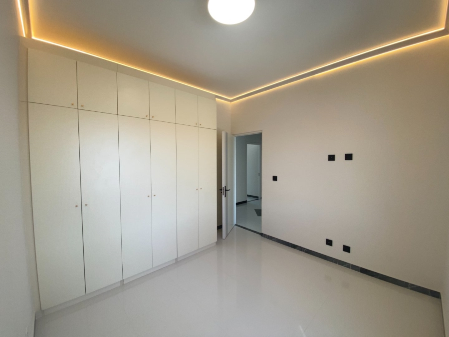 4 Bedroom Property for Sale in Sandown Western Cape